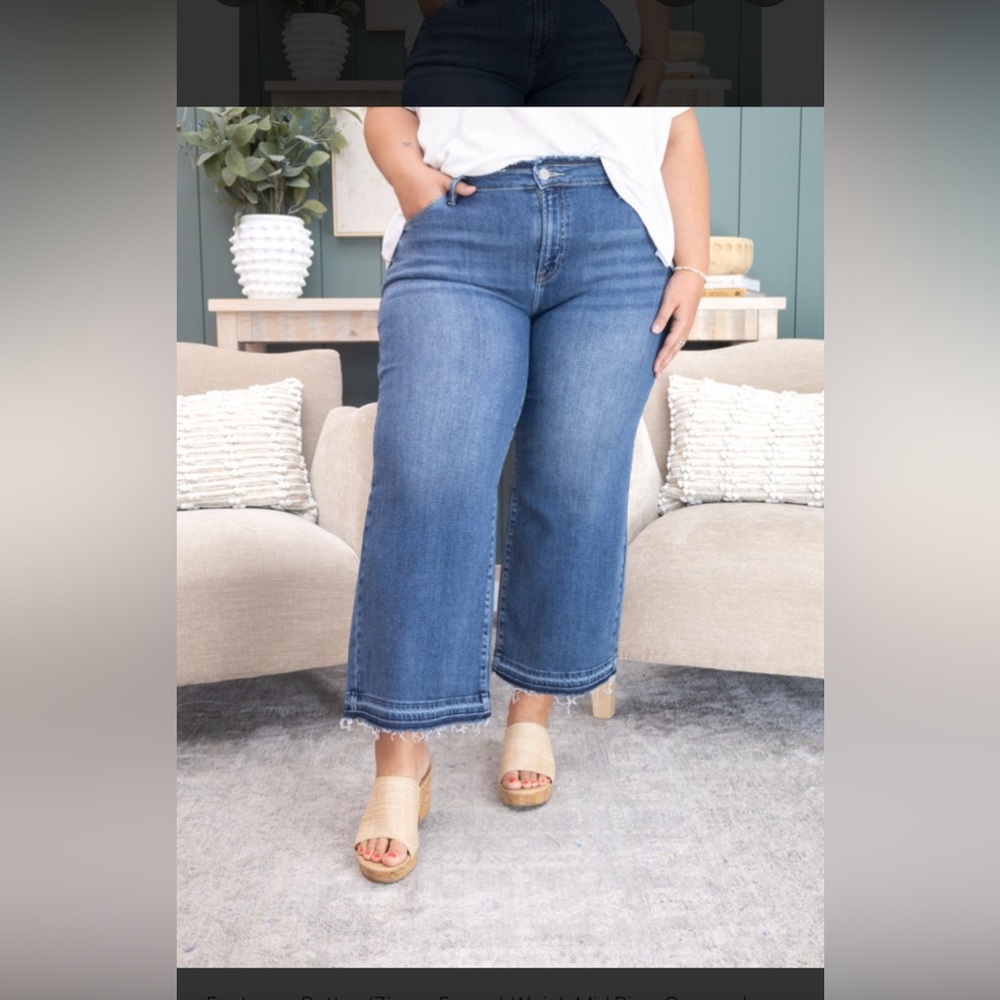 Risen | Women's 5/27 Blue Wide-Leg Cropped Jeans with Released Hem Trendy Strech